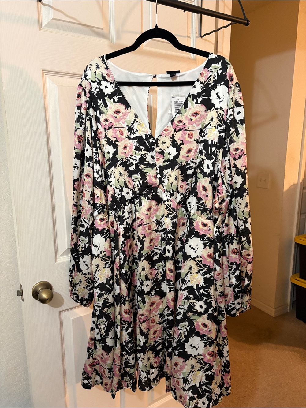 Torrid Mini Bubble Charmeuse Babydoll Dress - Size 4 NWTs